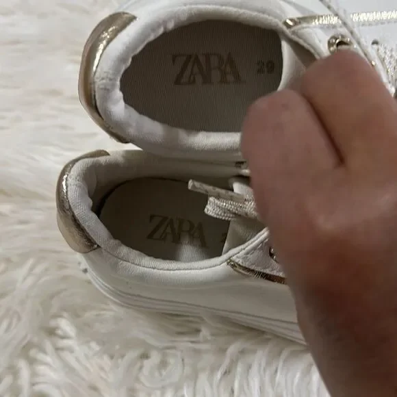 Zara White Sneakers with Gold Trim - Picture 6 of 7